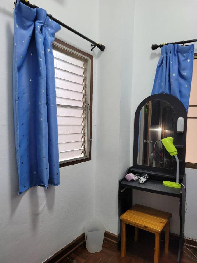 La Maison Verte Hostel Чиангмай Екстериор снимка