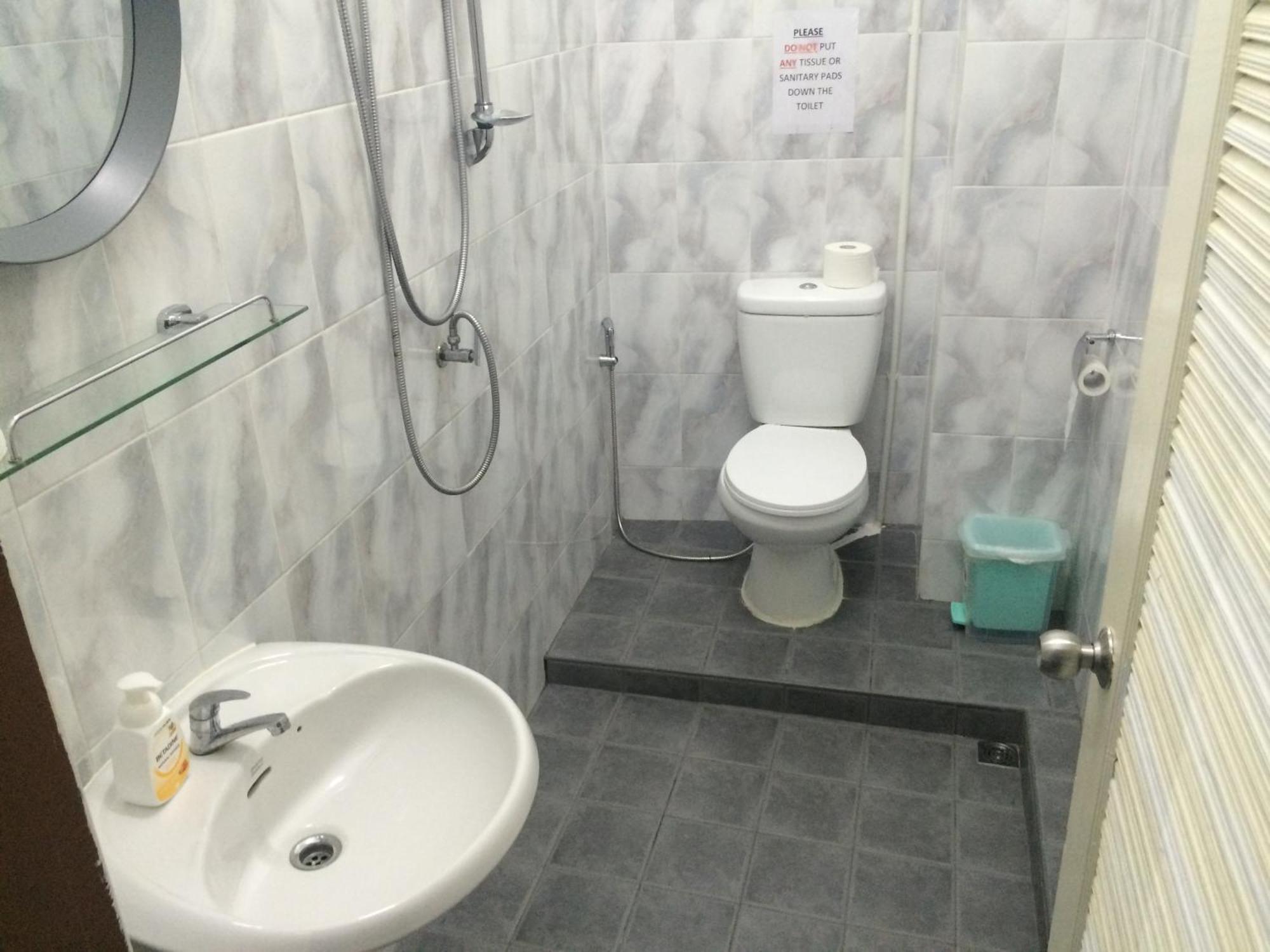 La Maison Verte Hostel Чиангмай Екстериор снимка